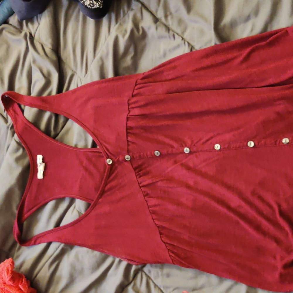 American Eagle tops